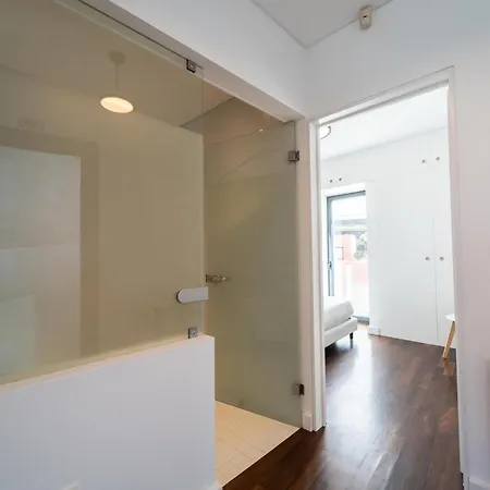 Oceanside Village 4 *